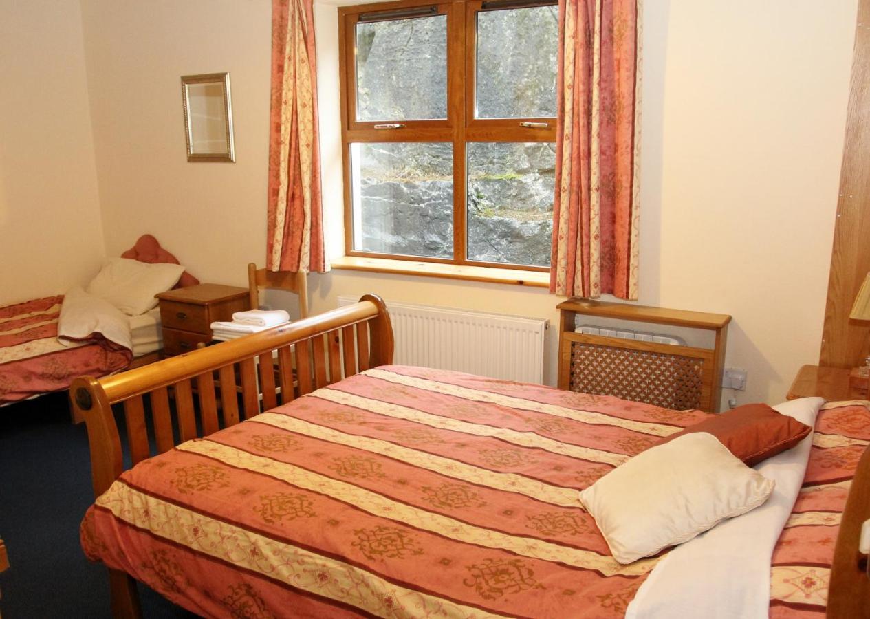 Clare'S Rock Self-Catering Accommodation Carron Exterior foto